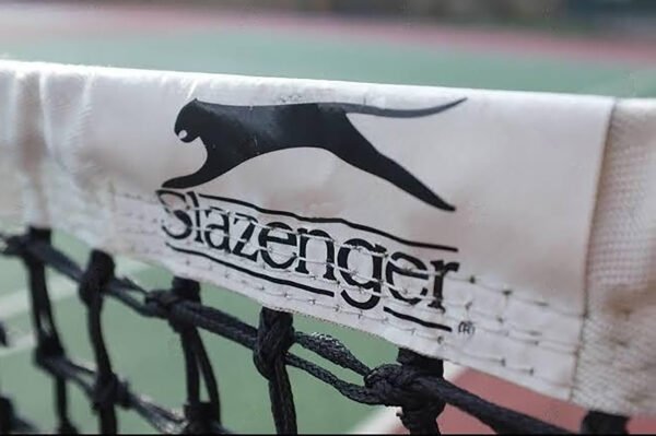 ⁦كرة التنس SLAZENGER المعتمدة من بطولة ويمبلدون 2025⁩ - الصورة ⁦9⁩